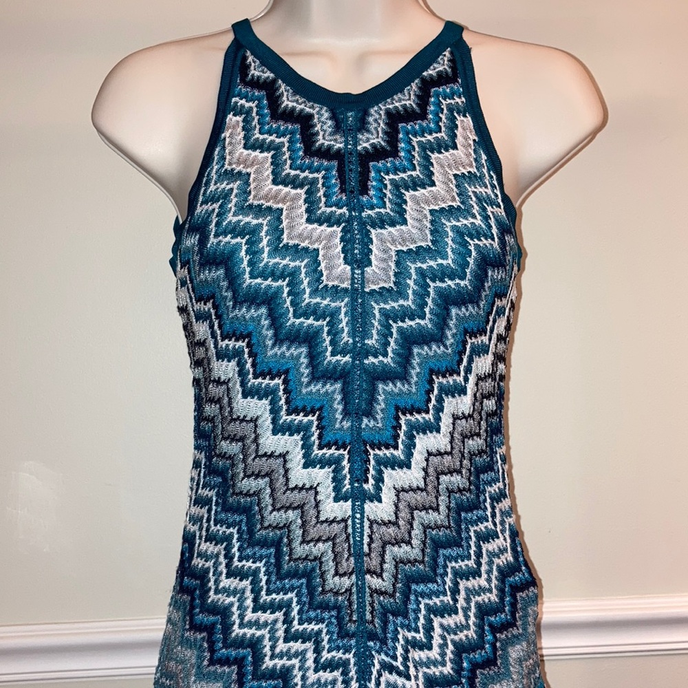 White House Black Market XS Tank